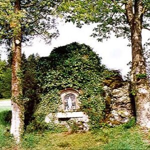 Poldn Grotte Denkmal