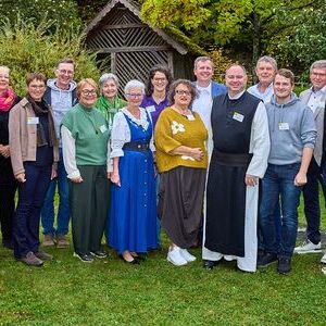 V. l.: Susanne Lammer, Sabine Weißengruber-Holzer, Katharina Prammer, Christian Hein, Andrea Pammer, Heidemarie Hager, Maria Baumgartner, Lisa Schaufler-Hartl, Maria Dienstl, Michael Mitter, P. Otto Rothammer, Gottfried Pinner, Florian Harauer, Franz