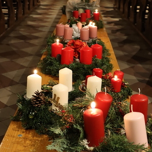 St, Quirinus feiert den Advent