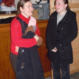 Jungmedizinerin als Ministrantin 