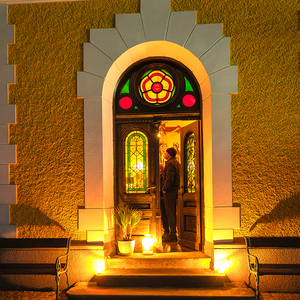 Kalvarienbergkapelle am Abend vor Allerheiligen