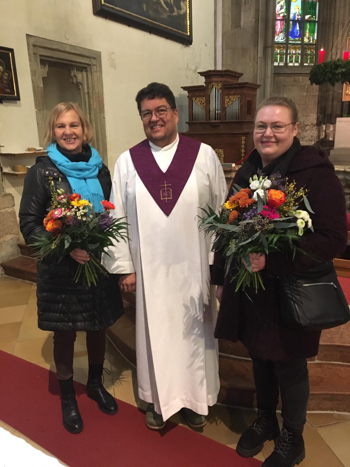 'Staffelübergabe“ im Pfarrsekretariat / Pfarre Freistadt 'Staffelübergabe“ im Pfarrsekretariat