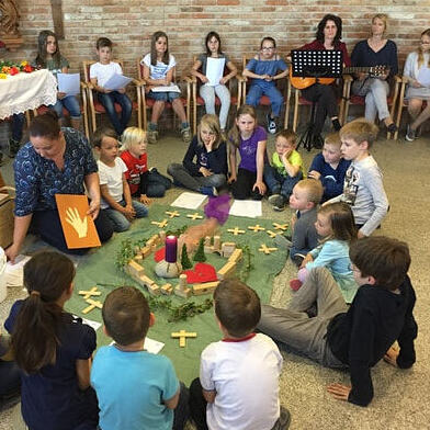 Kinderkreuzweg im Altenheim Wolfern