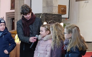 Pfarre Rainbach im Mühlkreis: Vorstellungsgottesdienst der Erstkommunionkinder