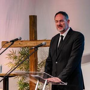 Bezirksältester Hans-Jürgen Brunner von der Neuapostolischen Kirche