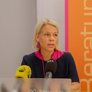 Mag.a Barbara Lanzerstorfer-Holzner, TelefonSeelsorge OÖ, Psychotherapeutin