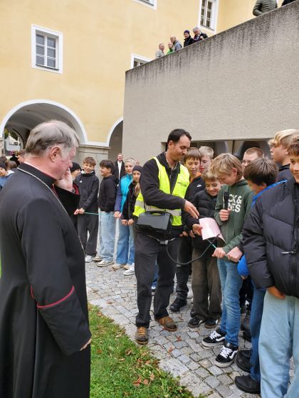 Fragen der Firmlinge an Bischof Manfred Scheuer