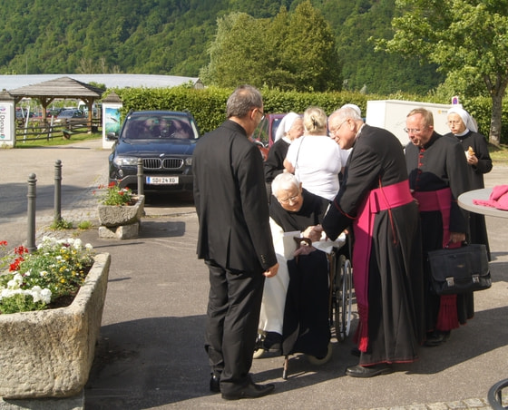 SONY DSC          Bischof em. Maximilian Aichern beim 70jährigen Priesterjubiläum von P. Nivard Volkmer © Stift Engelszell             