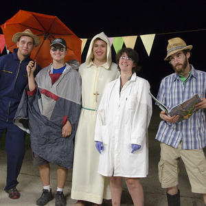  Ein umgebautes, ehemaliges Bauernhaus auf einer Alm in Weyer war die Herberge für 30 Jungscharkinder. Acht Kinder unserer Pfarre verbrachten mit Mädchen und Buben der Pfarre Scharnstein eine erlebnisreiche Woche: Lagerleiter Matthias Holzinger übern