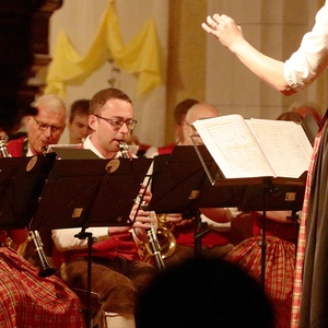 mit dem Musikverein Kleinraming, dem Behamberger Chor 'In ana Dur' und der Michlbauern Rud