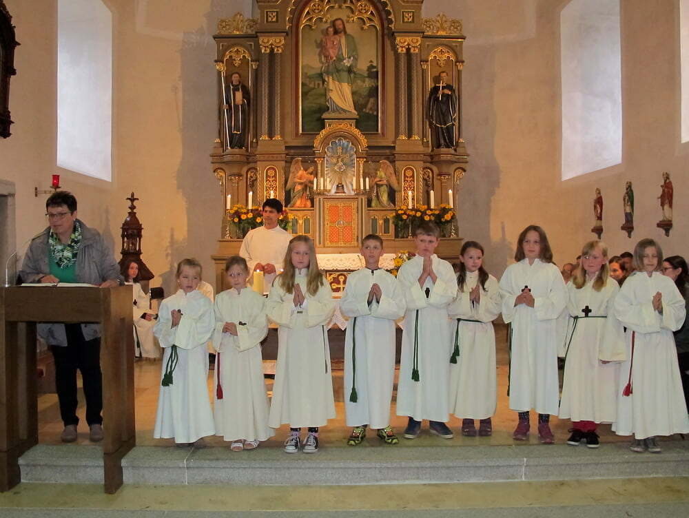 9 Ministranten in Traberg vorgestellt