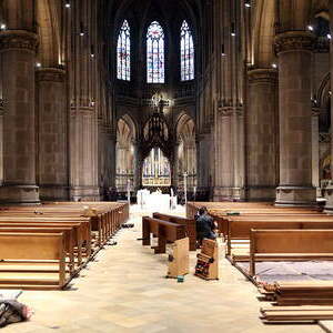 Neuer Platz für die Gottesdienstgemeinde im Mariendom