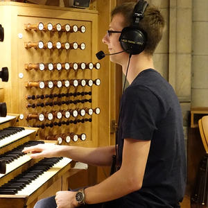 Gerhard Raab bei der Probe für den Raumklang 2018 im Linzer Mariendom