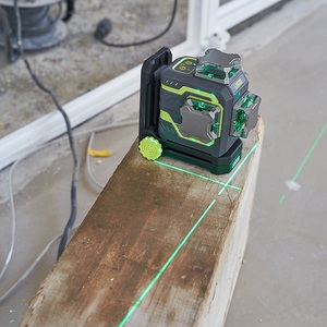 Bodenplatten legen Seitenkapelle