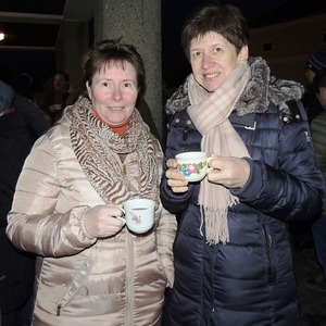 Jahresausklang mit Tee und Gebäck