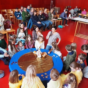 OLYMPUS DIGITAL CAMERA         