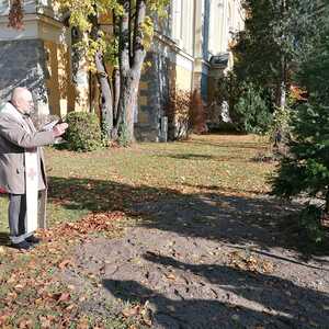 Segnung des Baumes vor der Quirinuskirche