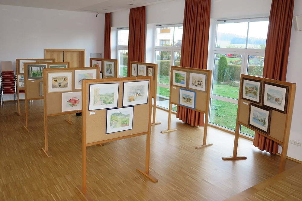 Vernissage mit Aquarellmalbildern