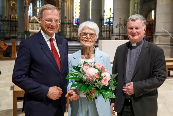 LH Thomas Stelzer, Erna Putz und Bischof Manfred Scheuer