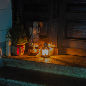 Lebendiger Adventkalender der Pfarre Kirchdorf an der Krems. Adventliche Besinnung - gemeinsam beten, singen und feiern. anschließend gemeinsam bei Tee wärmen und reden.Beim Kalvarienbergkirche