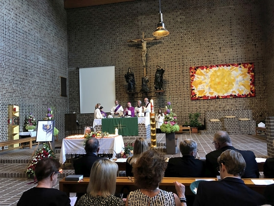 Begräbnisgottesdienst in der Pfarrkirche Wels-St. Josef 