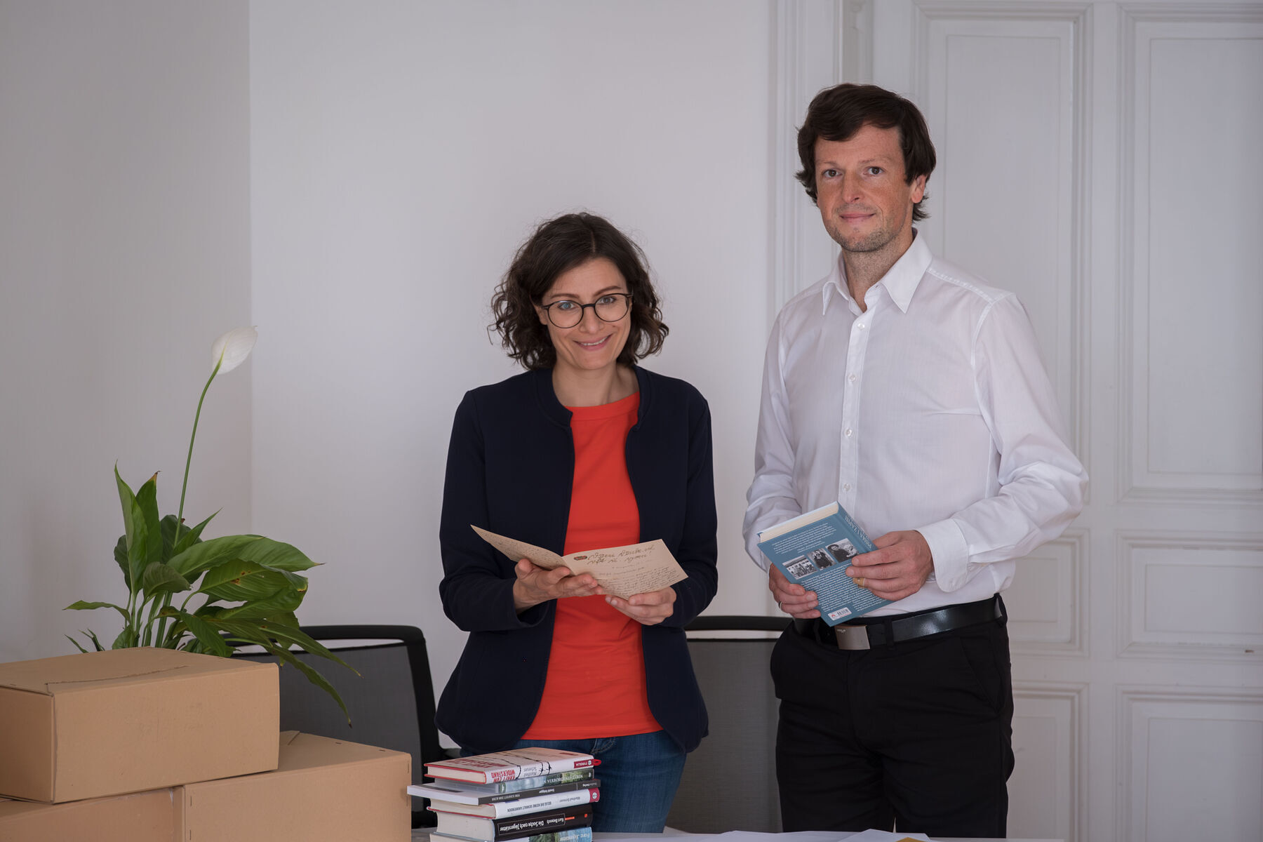 Verena Lorber, wissenschaftliche Mitarbeiterin und Andreas Schmoller Leiter des Franz und Franziska Jägerstätter Instituts.