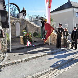 Kranzniederlegung mit Gebet und Segnung