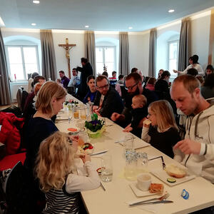 Elterndankmesse mit anschl. Frühstück