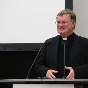 Bischof Dr. Manfred Scheuer beim anschließenden Empfang