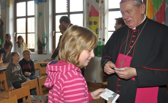  Bischof besuchte Volksschulen und Kindergarten