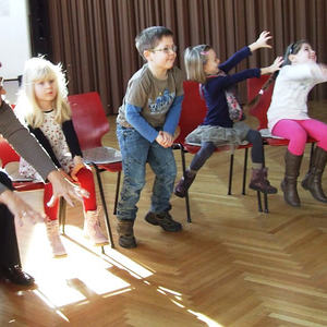 Kinder- und Seniorentanz