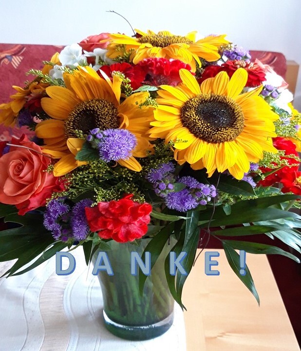 Blumenstrauß / Pfarrgemeinde St. Magdalena / Waser