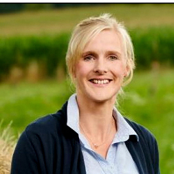  Christine Hötzinger