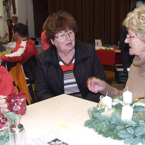 Adventkranzweihe und Schmankerlmarkt