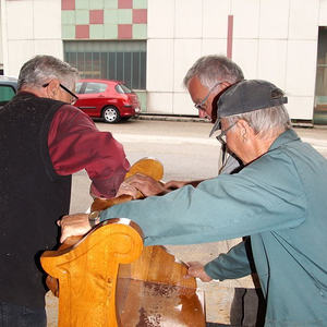 Instandsetzung der Kirchenbänke 31. Mai 2016