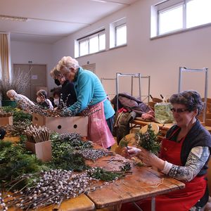 Palmbuschenbinden in St. Quirinus