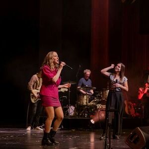 Die Duetten setzten einen humorvollen und zugleich gesellschaftskritischen Kontrapunkt