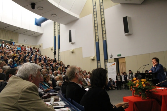 Großer Publikumsandrang beim Vortrag von Dr.in Monika Nemetschek © Diözese Linz