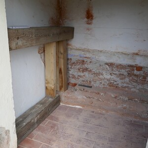 Beginn der Errichtung der Auflagen für die Hubmandl.