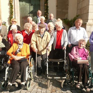 Heimatbesuch der AltenheimbewohnerInnen