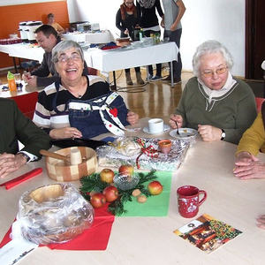 Adventkranzweihe und Schmankerlmarkt