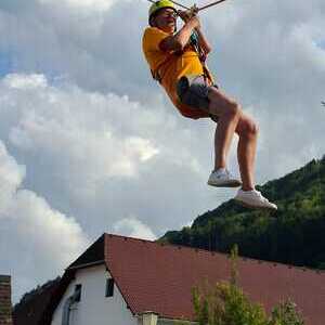 Der Pfarrassistent auch in luftiger Höhe