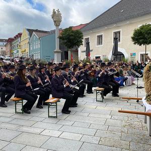 Erntedank am Marktplatz in Sarleinsbach
