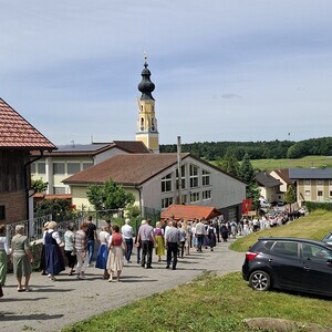 Prozession führt zurück zur Pfarrkirche