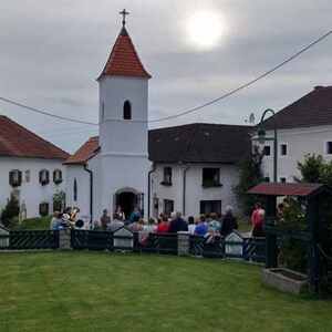 Maiandachten bei den Kapellen