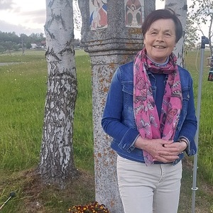 Der Mai gilt als der schönste Monat, in dem die Natur aufblüht. Da Maria als die „schönste Frau“ und Mutter Gottes verehrt wird, wurde dieser Monat ihr gewidmet. Bei dieser schönen Andacht konnten die vielen Besucher Maria in vielen unterschiedlichen