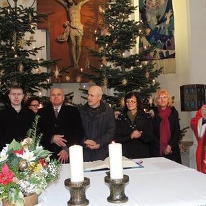 Ehrungen – Bischof Manfred verlieh den „Bischöflichen Wappenbrief“