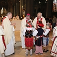 Sonntag der Völker im Linzer Mariendom und auf dem Domplatz