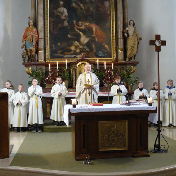 Aufnahme der neuen Ministrantinnen 2019