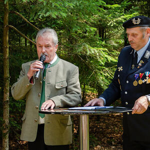 Gedenkfeier Fliegerkreuz in Entholz